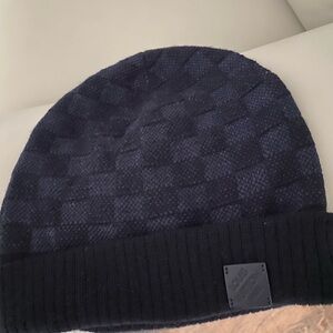 Mens Louis Vutton beanie worn 1x